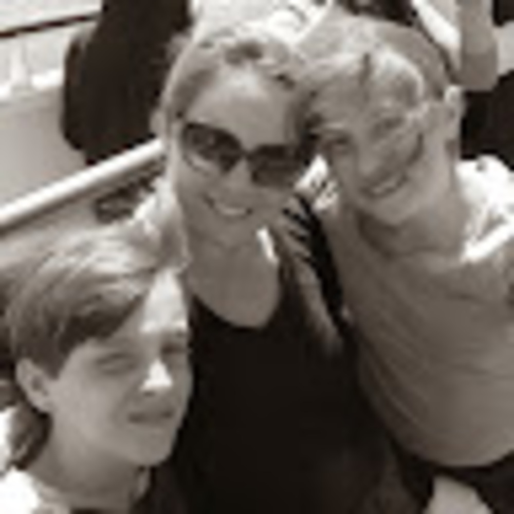 Meet your Posher, Leila